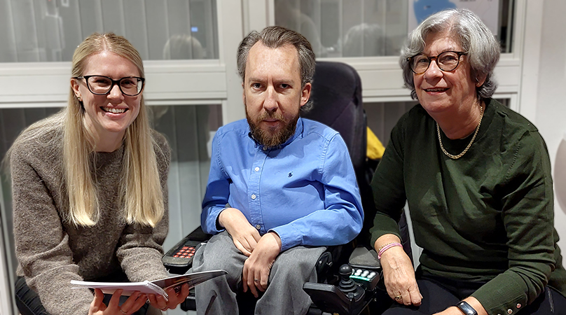 Monica Frisén, Robert Sandberg och Anna-Gunnel Johansson tittar in i kameran.