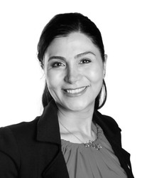 Porträttbild på Sara lranshahi  